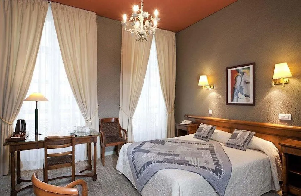 Hotel Du Palais Bourbon París