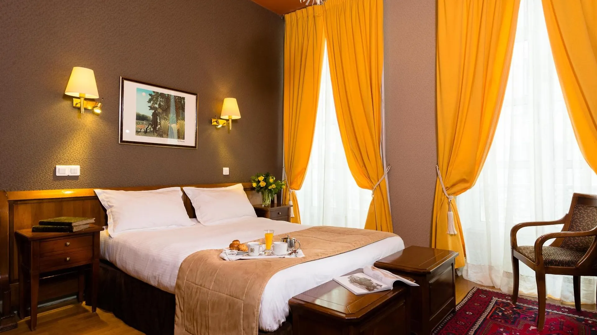 Hotel Du Palais Bourbon París 3*,