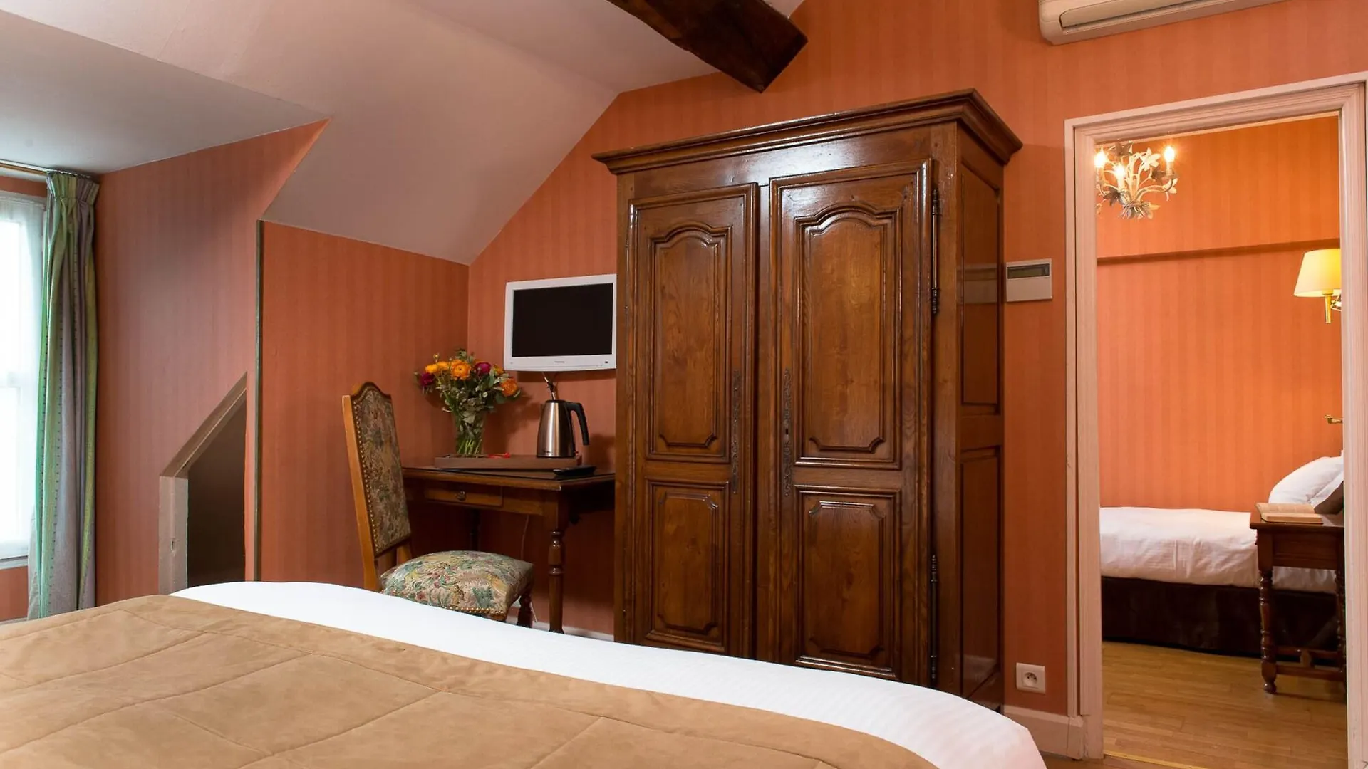 Hotel Du Palais Bourbon París