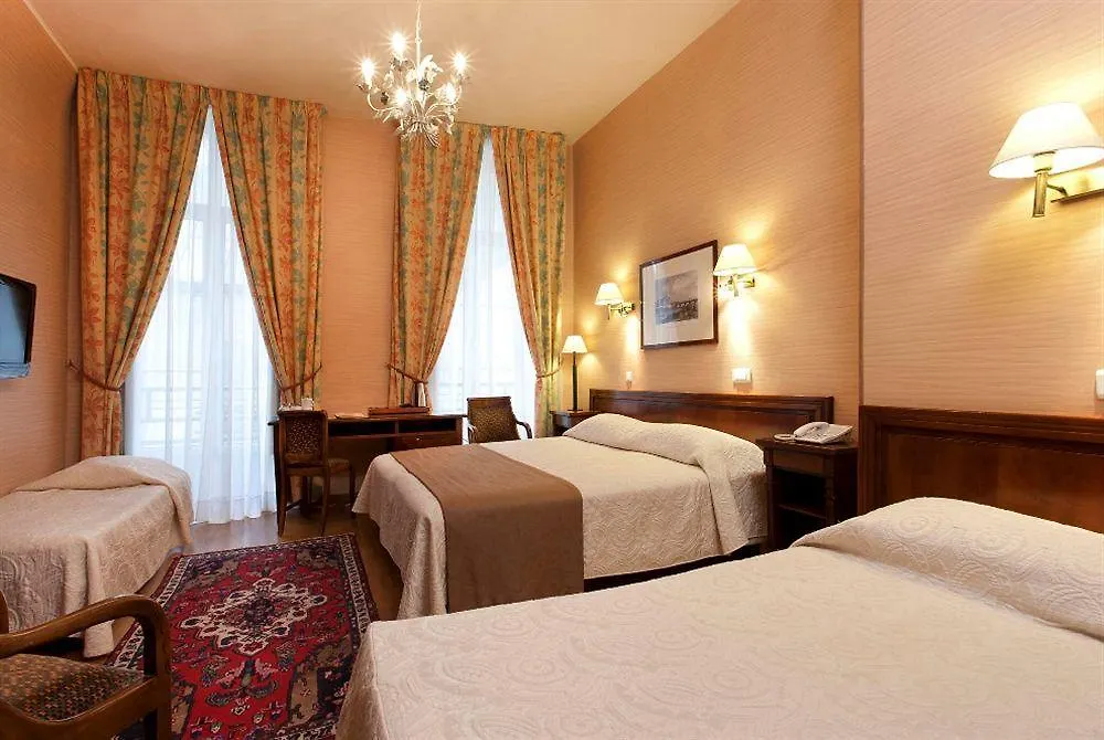 Hotel Du Palais Bourbon París