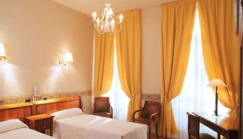 Hotel Du Palais Bourbon París